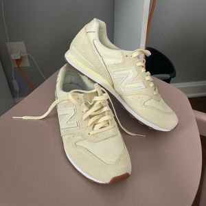 Tennis Shoes